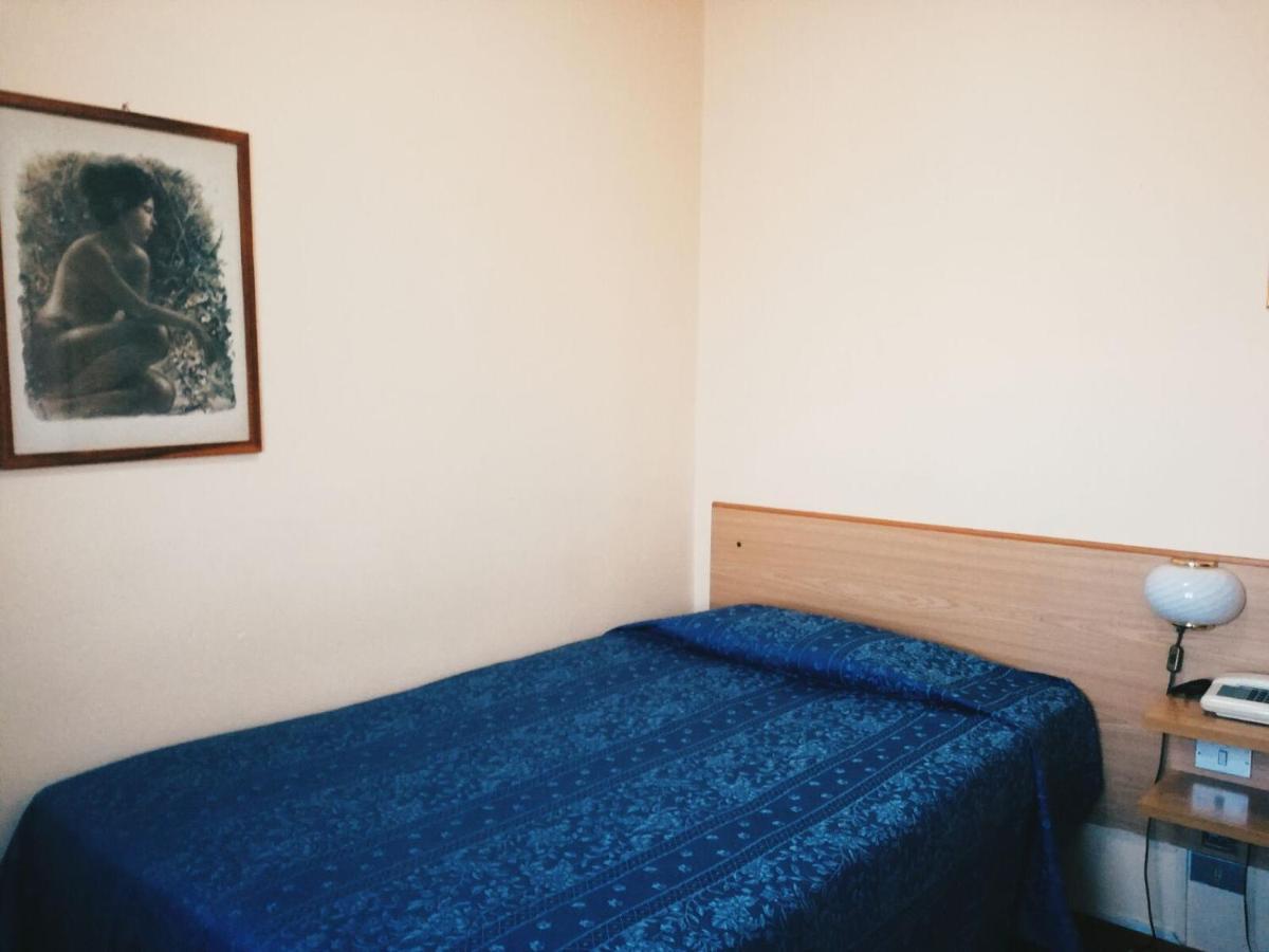 Hotel One Via Roma, 82 Altopascio Kültér fotó