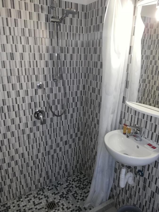 Hotel One Via Roma, 82 Altopascio Kültér fotó