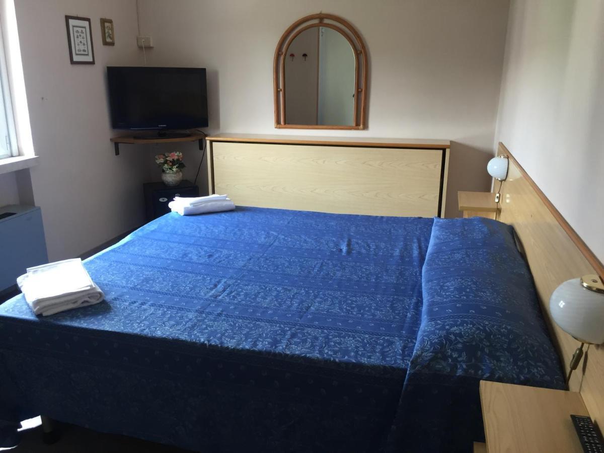 Hotel One Via Roma, 82 Altopascio Kültér fotó